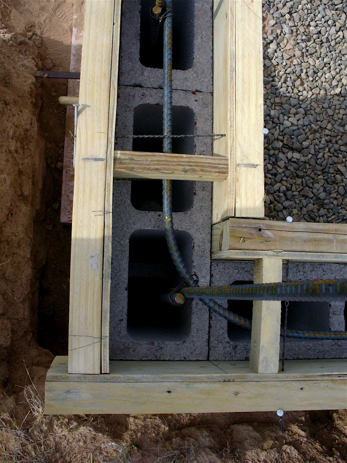 dry well cement building build block concrete stack tie together alt hold
