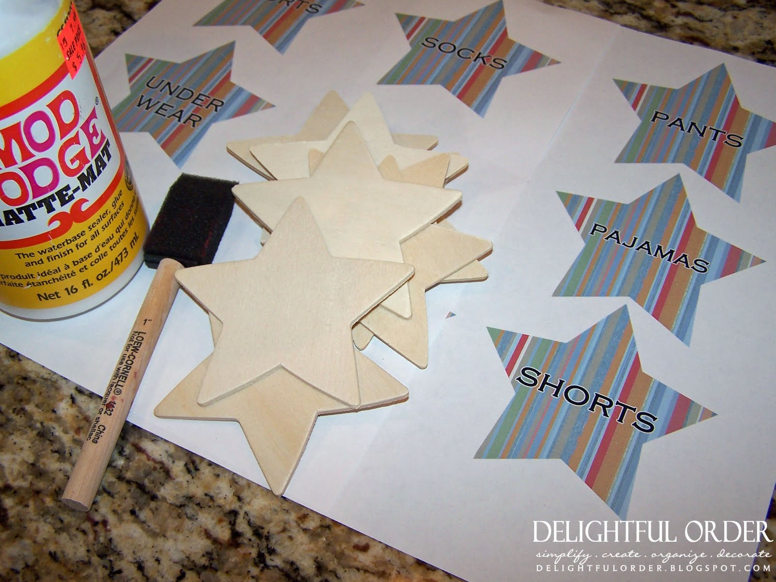 Delightful Order Children's Clothing Star Label Tutorial