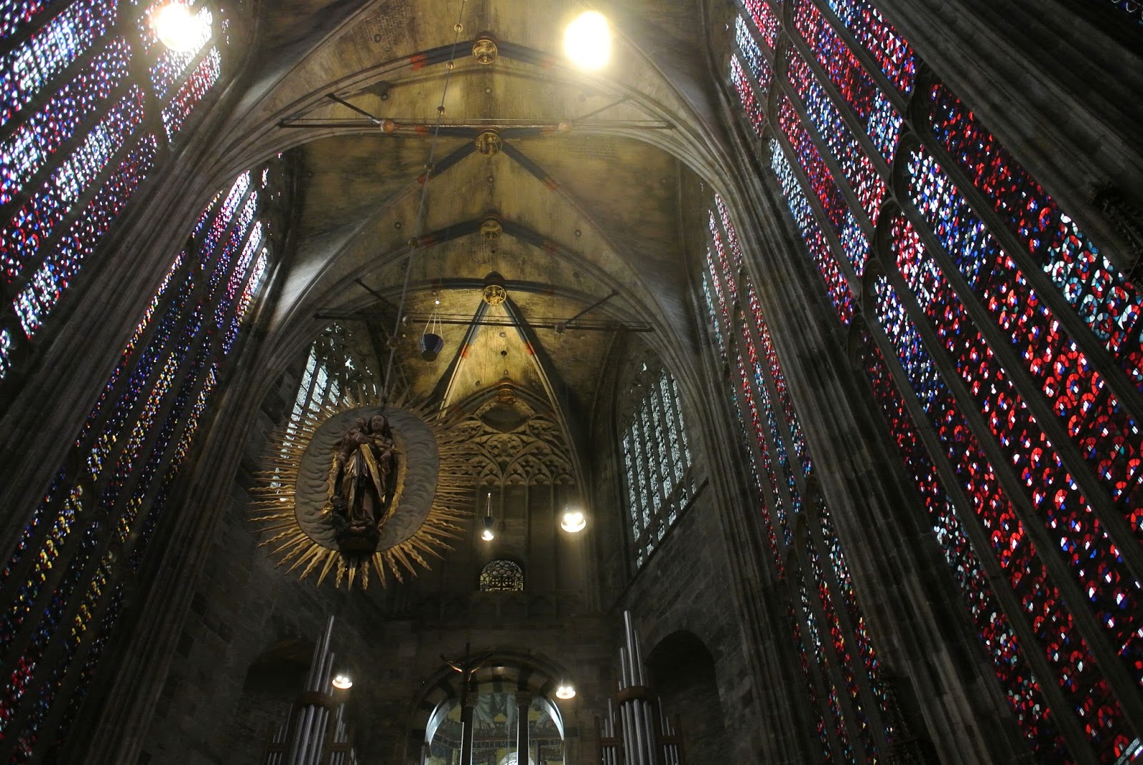 Le blog de Gabrielle Aznar La cathédrale d'AixLaChapelle ♦ Souvenirs