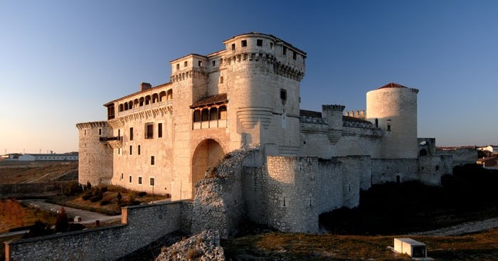Paseando por la Historia Castillo de Cuéllar