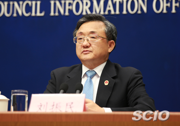 中國外交部副部長劉振民11日表示,台灣海峽是中國與台灣的共享水道,遼寧艦穿越是非常正常的。 中國外交部副部長劉振民11日表示,台灣海峽是中國與台灣的共享水道,遼寧艦穿越是非常正常的。