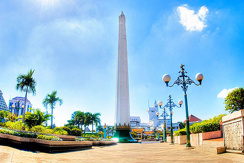 Keindahan Nusantara Tugu Pahlawan Surabaya Monumen Bersejarah Nasional