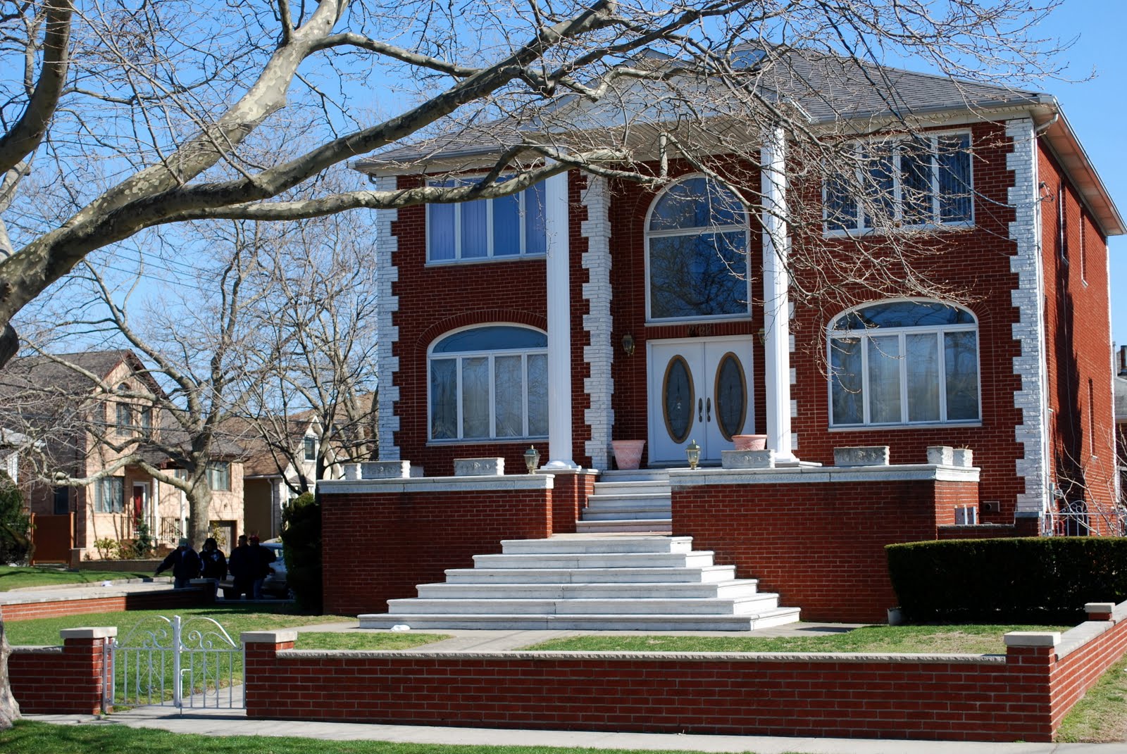 Mille Fiori Favoriti Beautiful Homes in Mill Basin, Brooklyn