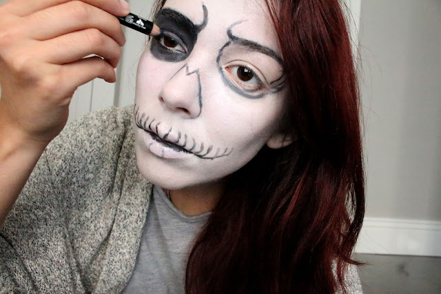 skull girl makeup, halloween makeup, claire's, red hair, blog, tuto, skull makeup, skull girl, enjoyk,