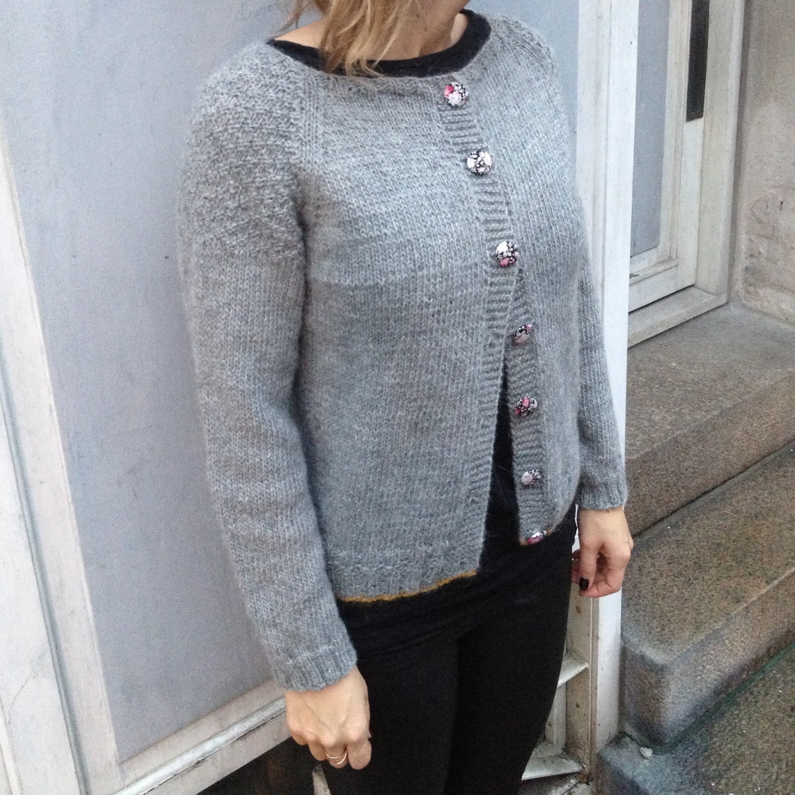 oppskrift på strikket cardigan