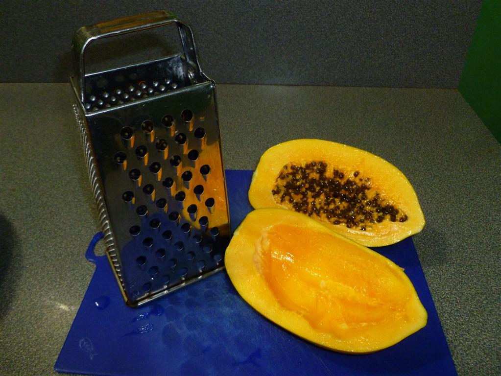 Guam Firehouse Cook Papaya!!!! The Natural Meat Tenderizer.....