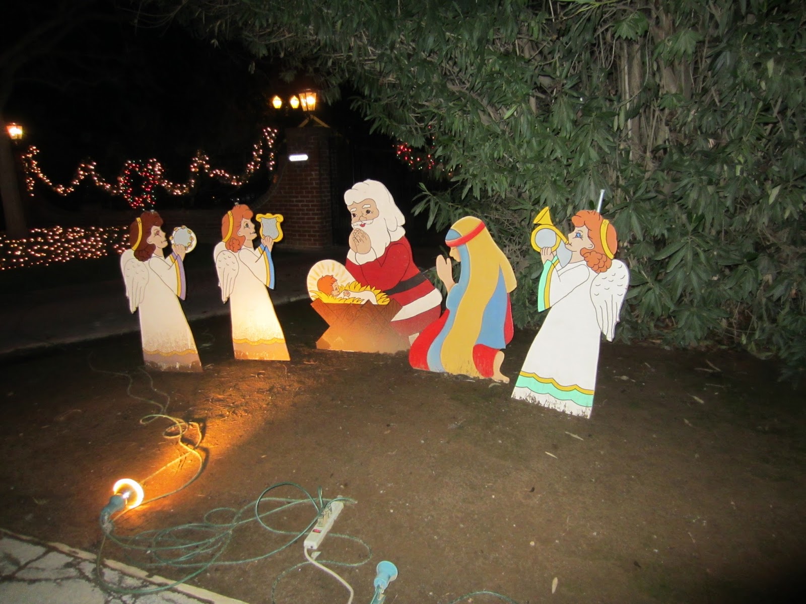 Jana's Place Our Walk Along Christmas Tree Lane