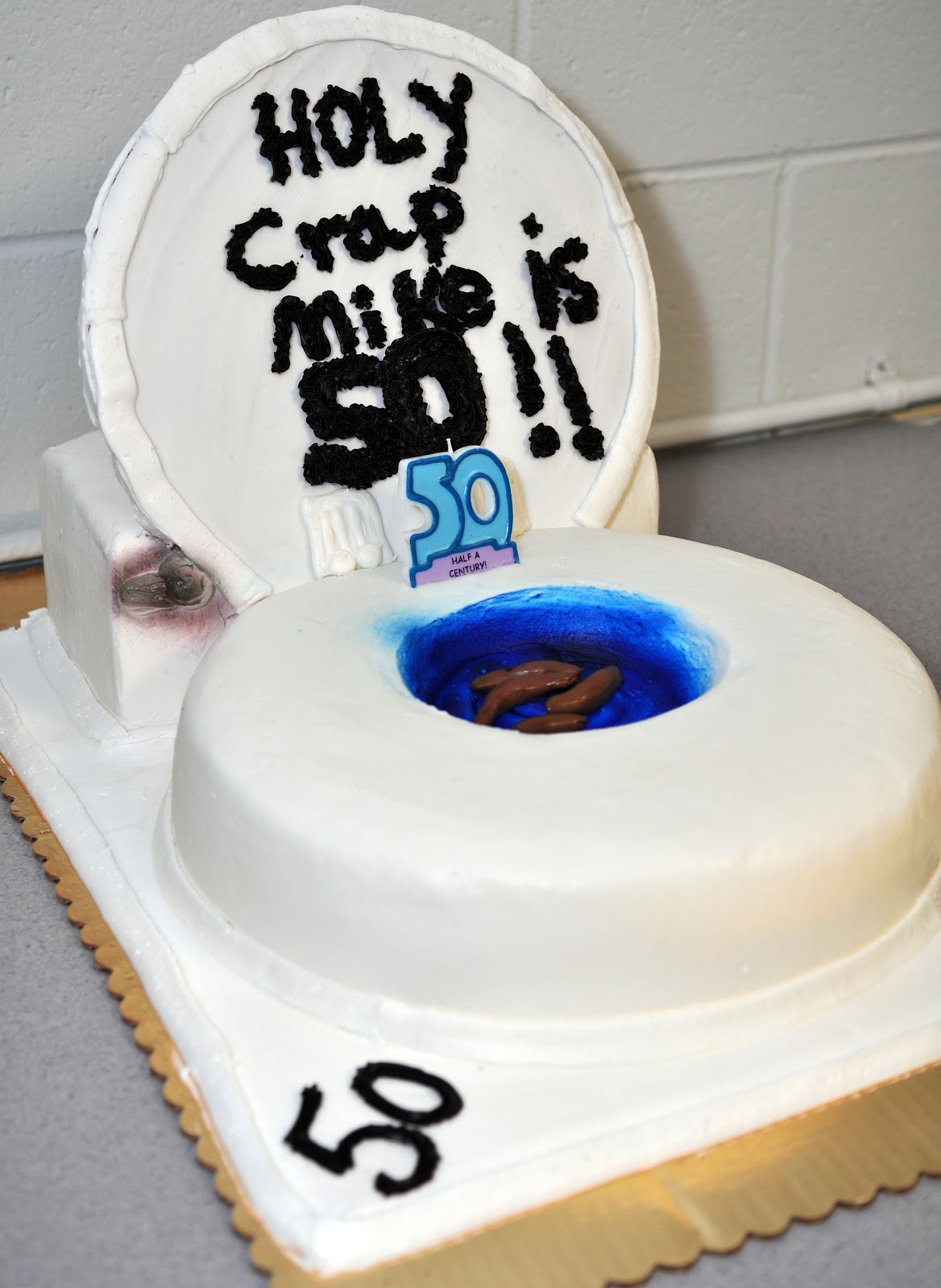 Kensho Studio "Toilet Cake" (For Real!)