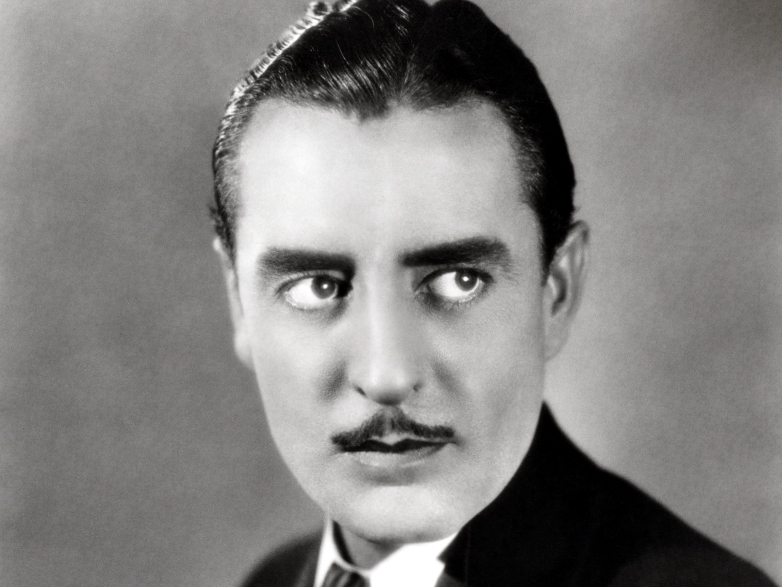 Hollywood Stars that Died at an Early age.