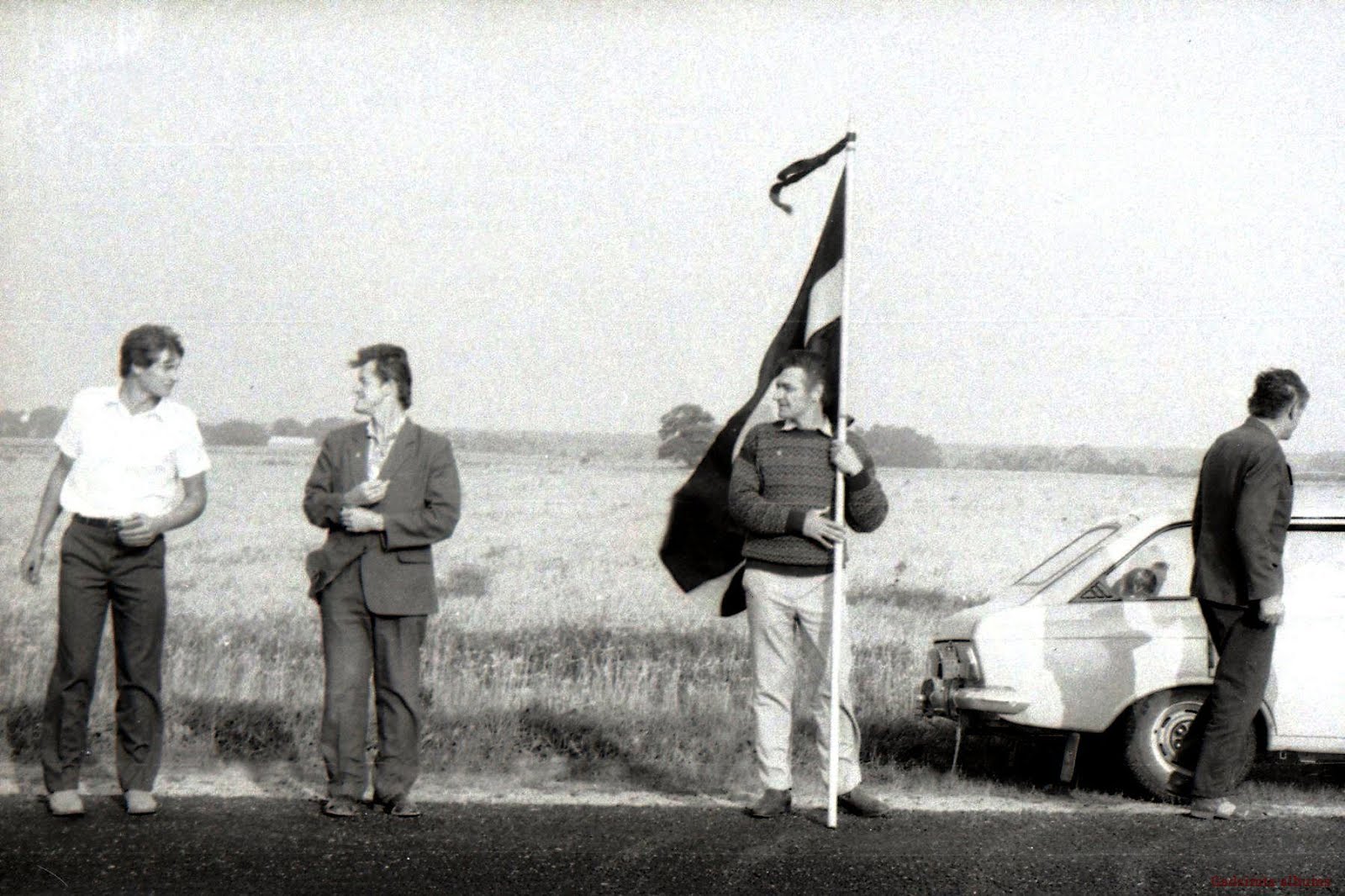 Valles pagasta iedzīvotāji Baltijas ceļā 1989. gada 23. augustā