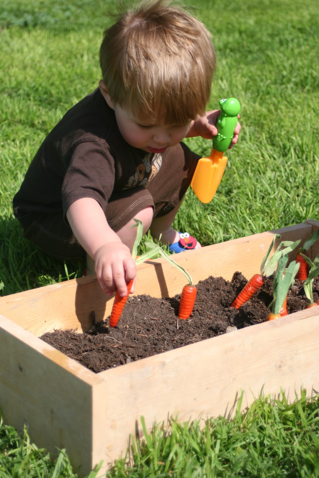 Greene Acres Hobby Farm DIY Fake Vegetable Garden for Kids