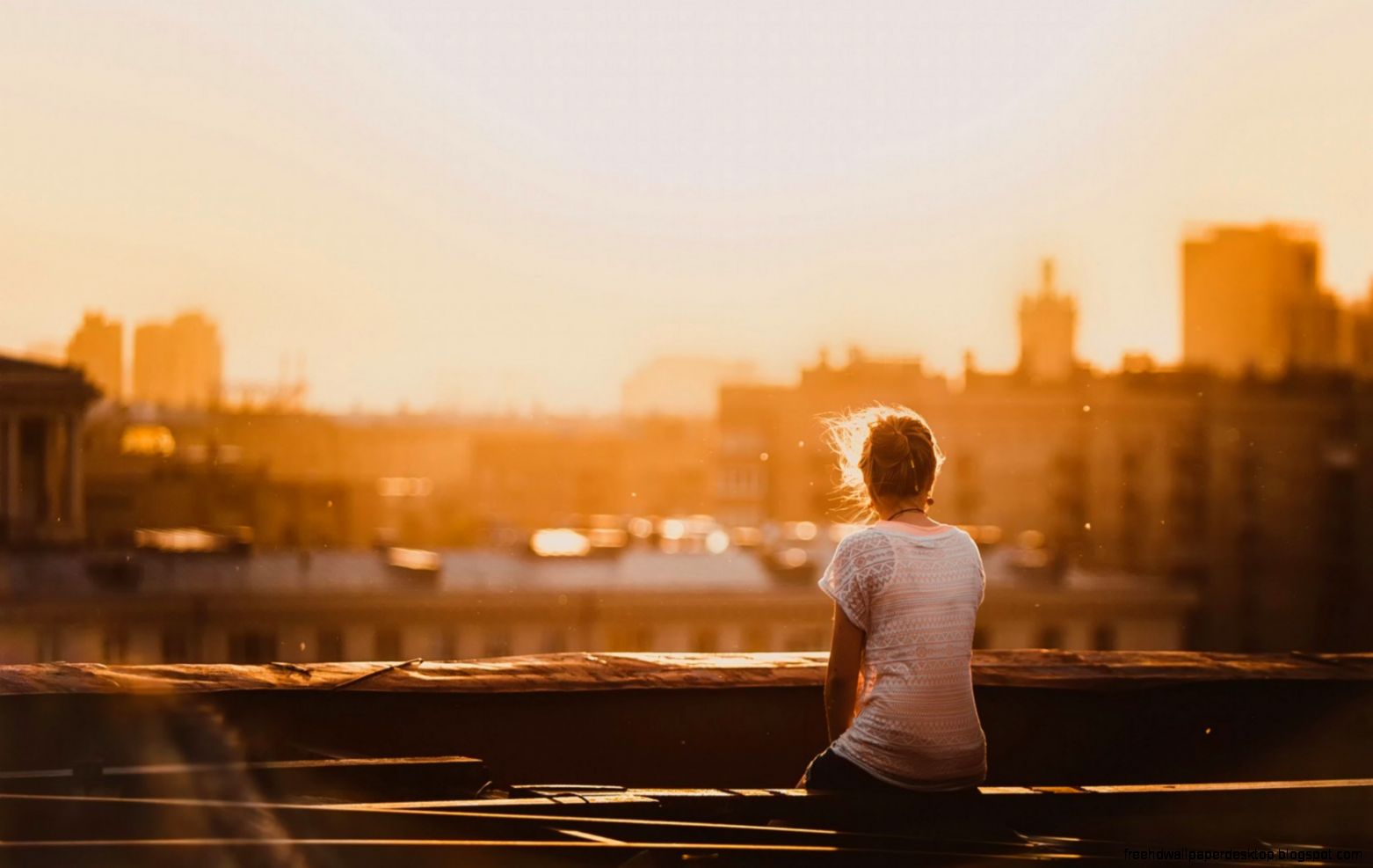 girl alone silence city dawn listen hd wallpaper girl alone silence city dawn listen hd wallpaper