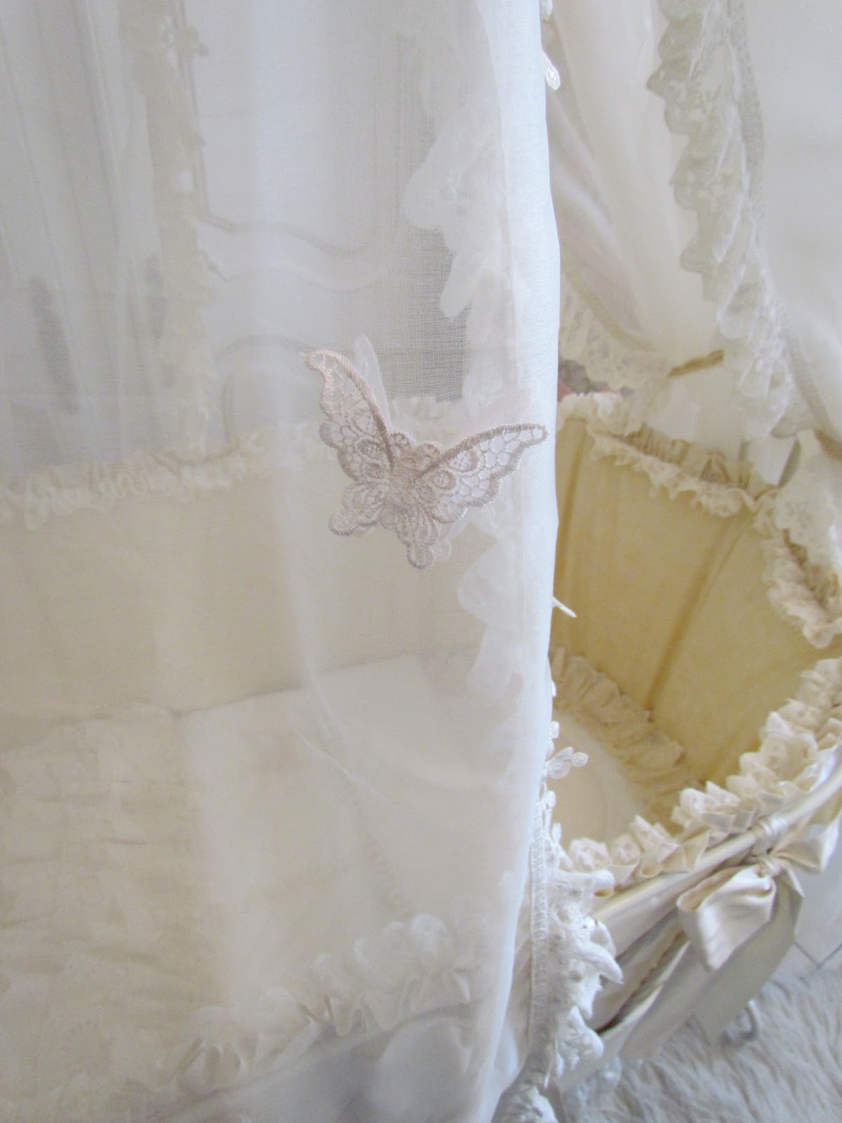 Angela Lace New Baby Bed