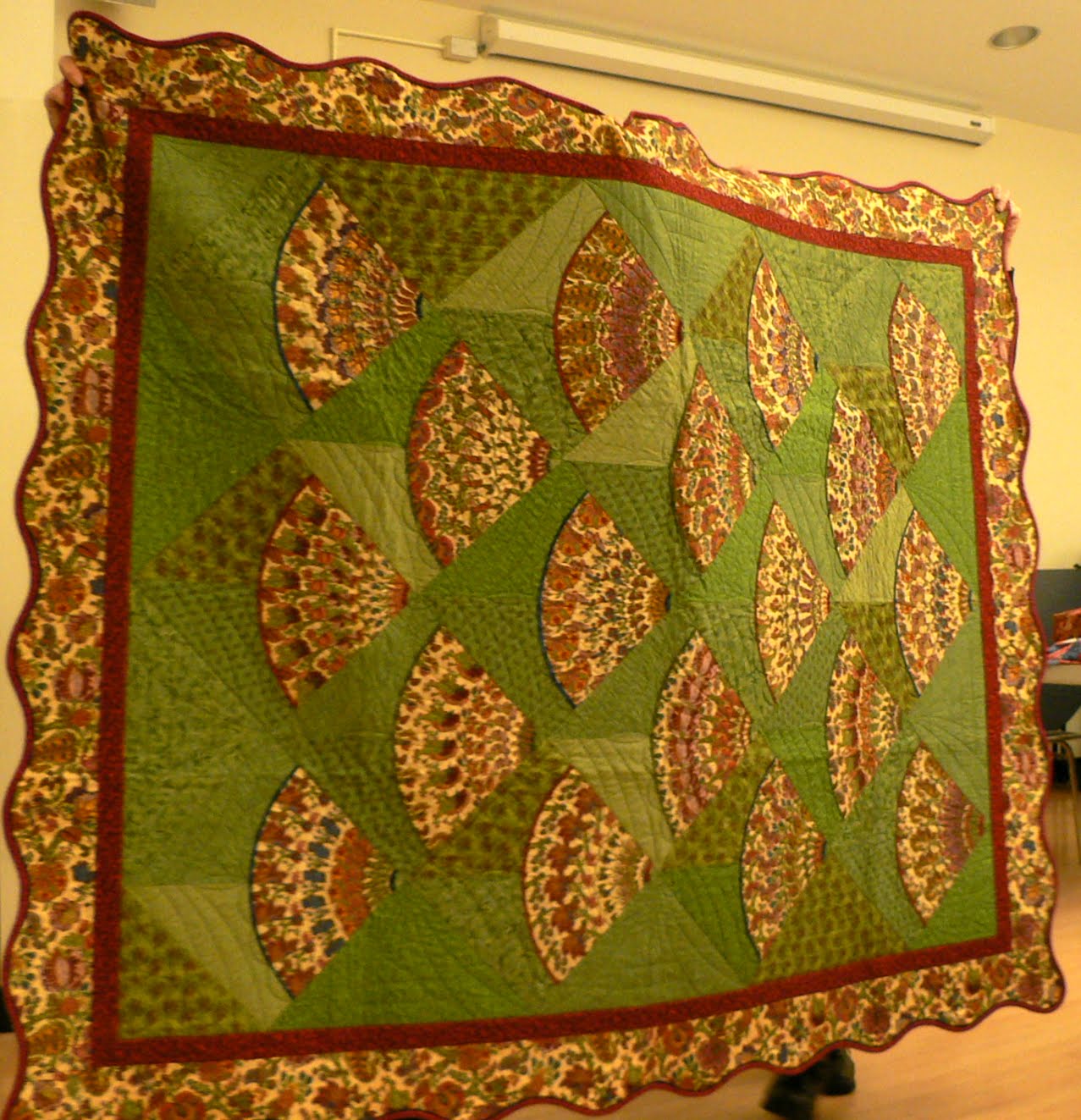 APPLIQUE ON THE GO Clamshell Quilt Guild Night with Pat Ferguson