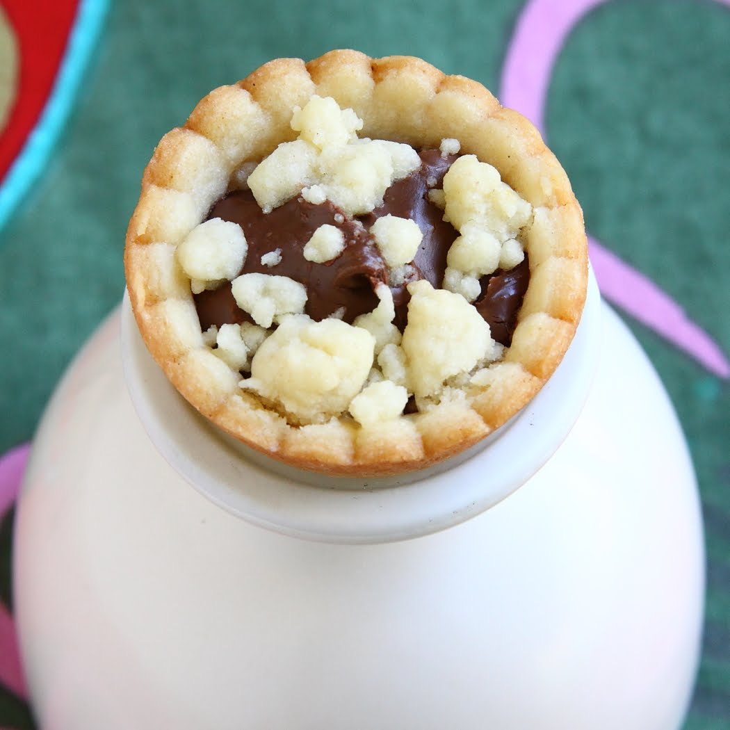 ShowFood Chef A Little Nutella Filled Cookie Pie