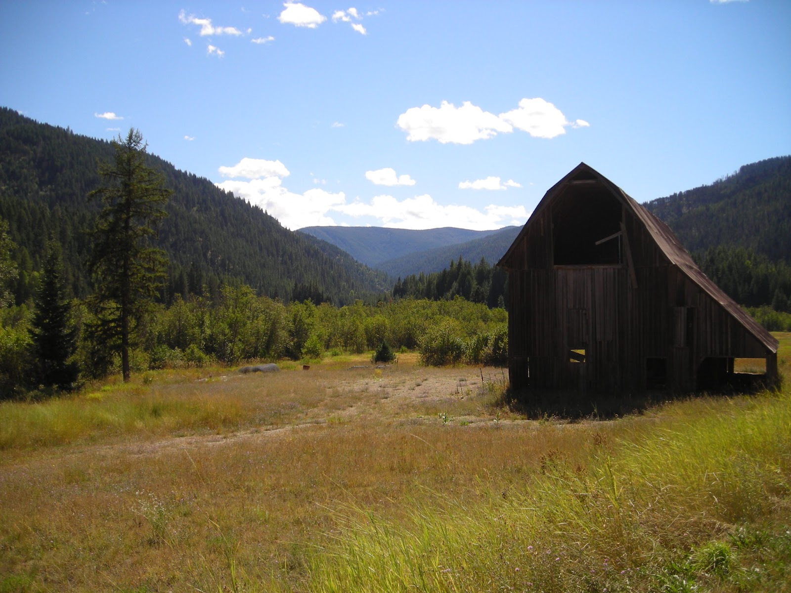 Tour 200 Adventures Elk Creek Road Barns, Heron, Montana