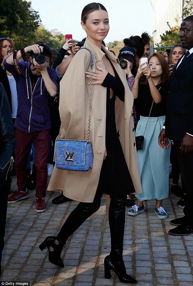 Pretty Lady! Miranda Kerr Stuns at the Louis Vuitton Show at Paris Fashion  Week