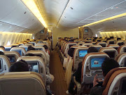 Singapore Airlines: Flying the Boeing 777300ER on HKGSIN, SQ863
