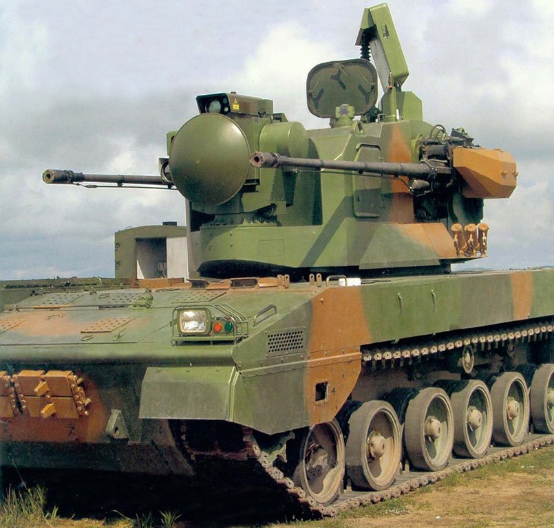 CHINESE PGZ-07 TWIN 35MM PGZ07+Twin+35mm+Tracked+SPAAg+PLA+close-in+weapon+system+%2528CIWS%2529+self-propelled+anti-aircraft+gun+pgm+AHEAD