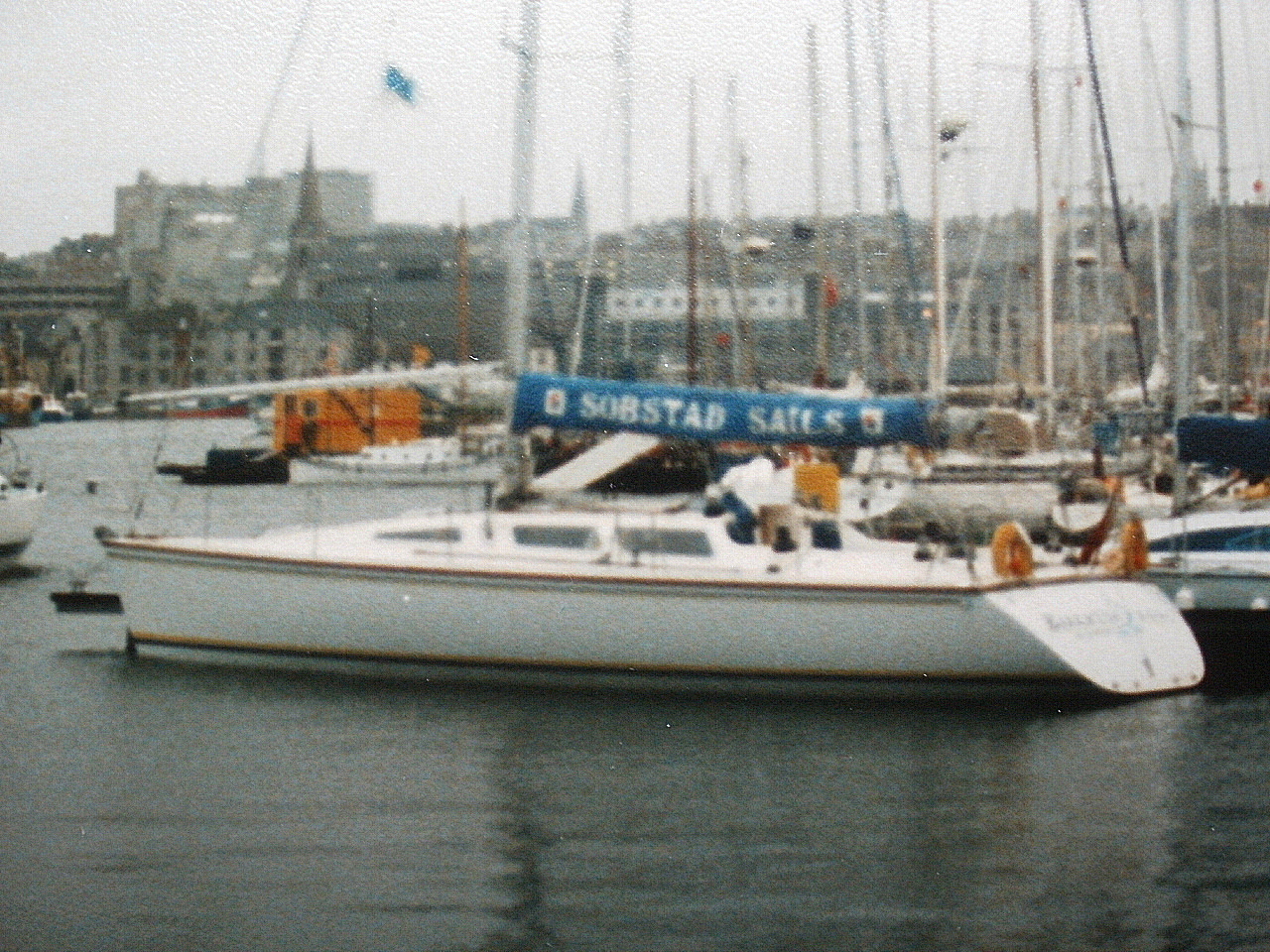 Shockwave40 Barracuda 1987 Race