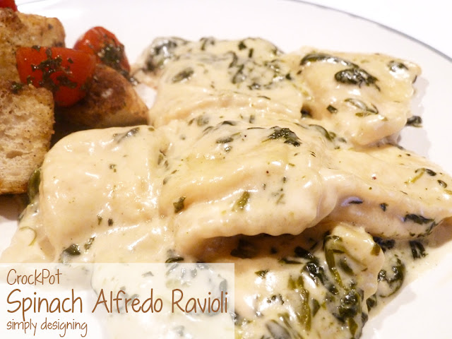 Crock Pot Spinach Alfredo Ravioli | a simple and really yummy crockpot meal! | #recipe #crockpot #emealstotherescue #pmedia #ad