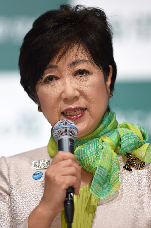 「小池なだれ」:    「野党再編成 (分裂)」なる！