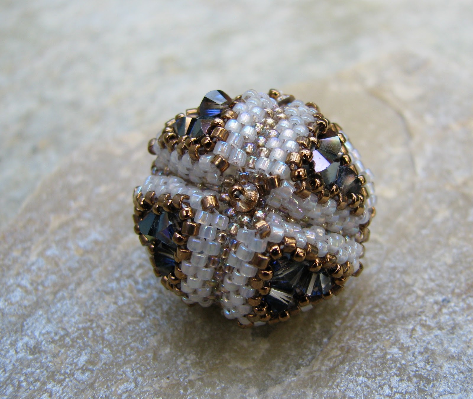 ¿Qué Onda Q'town? Galaxy Beads