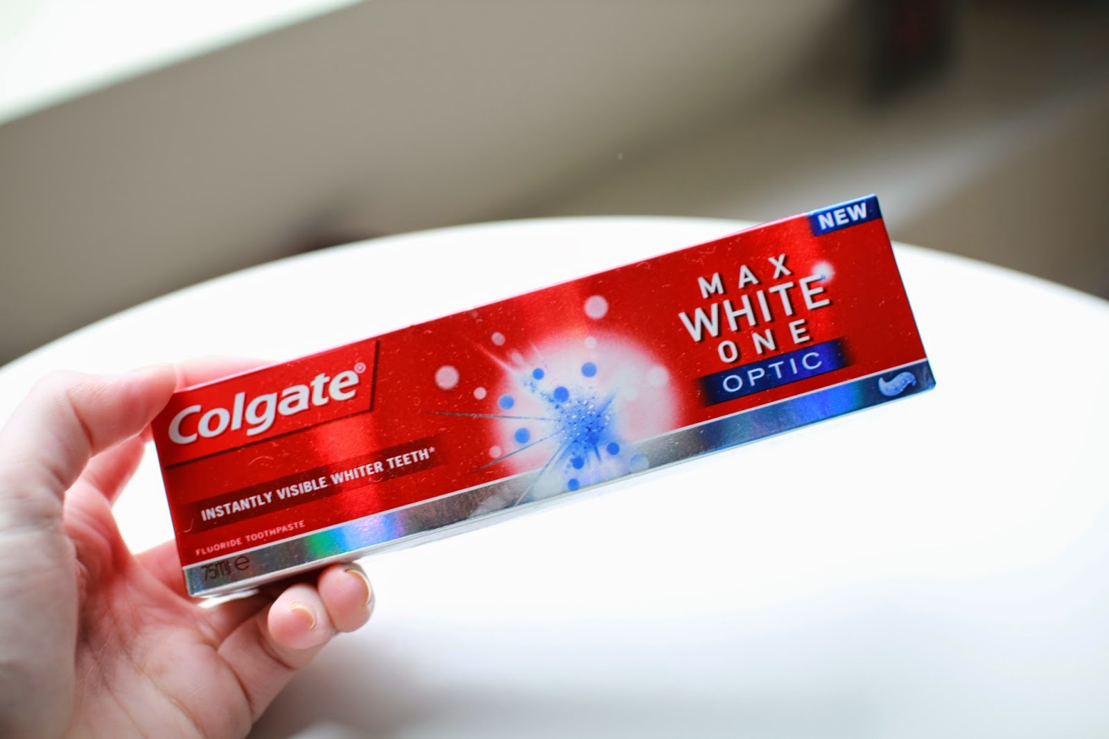 Whitening Heroes Colgate Vs Aquafresh Inthefrow