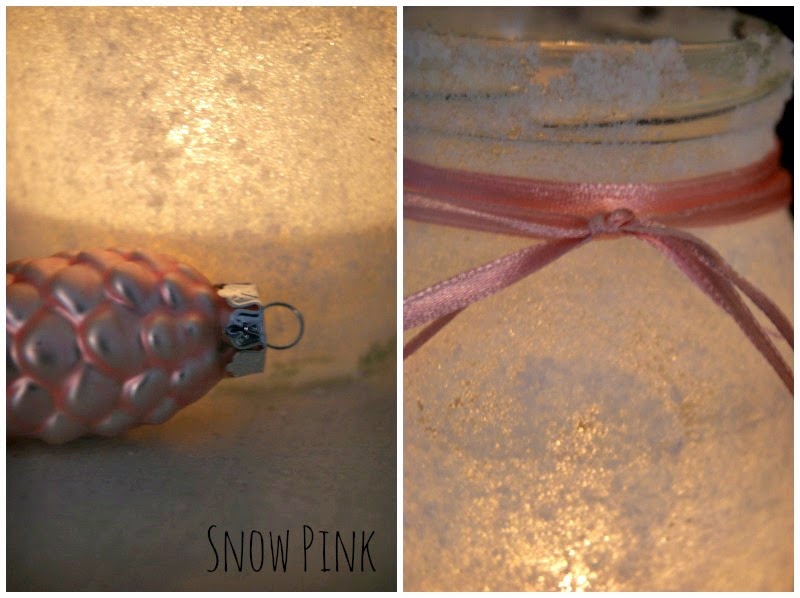 Do it yourself (DIY) Candle in a snow dress. Lantern made of Sugar. Easy, quick, nice for winter. Crafting for children. Selfmade christmas meringues. Einfaches, aber wunderschönes Windlicht im Schneekleid, gemacht aus Zucker. Schön für den Winter. Bastelei für Kinder.