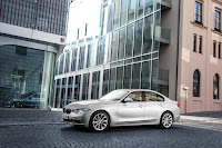 BMW-330e-24.jpg