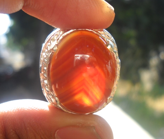 koleksi batu antik ajd12 sold batu junjung drajat merah cantik sekali koleksi batu antik ajd12 sold batu junjung drajat merah cantik sekali
