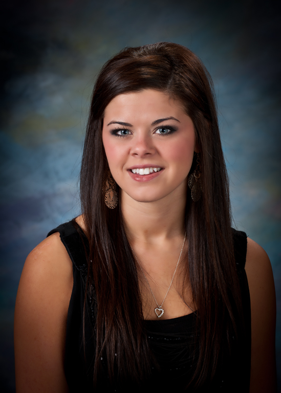 Plumlee&#039;s Senior Portrait Planning Guide: The Traditional Formal Senior
