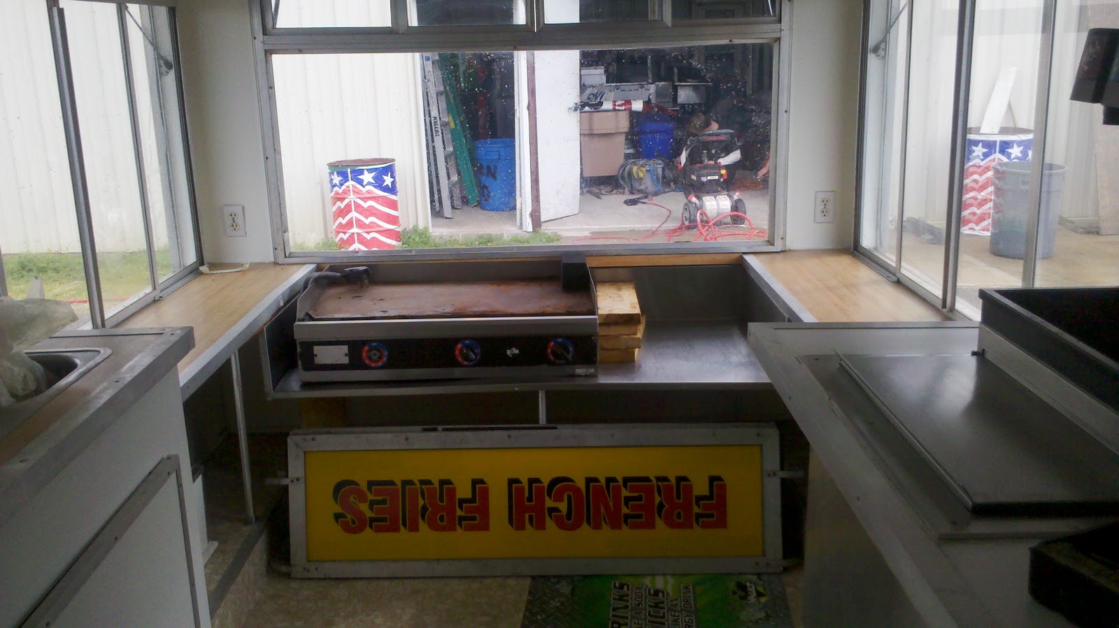 Concessions by Cox, Carts For Sale Lemonade ShakeUp/Pretzel/Beverage Cart