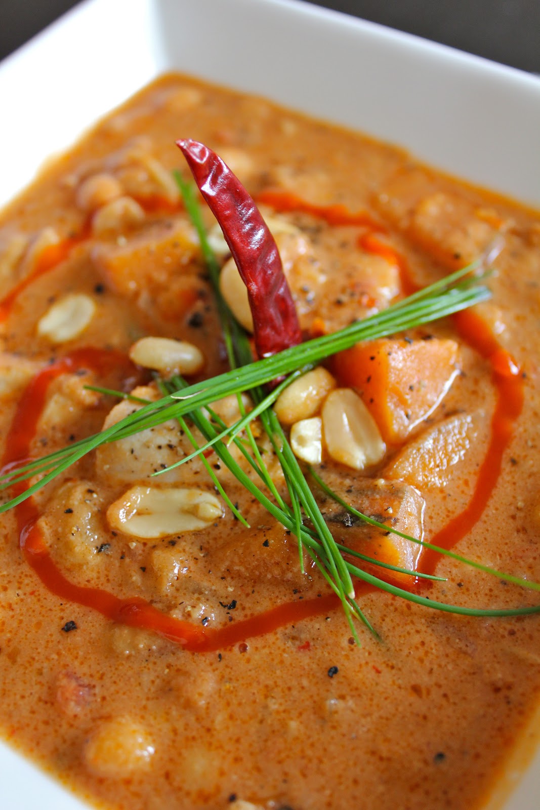 Foodie Hkatenkwan (Ghanaian Groundnut Stew)