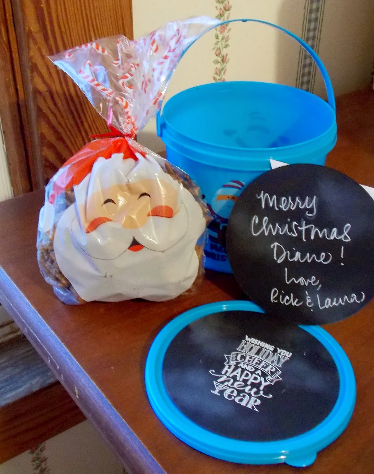 Laura's Works of Heart CHRISTMAS TREAT BUCKETS