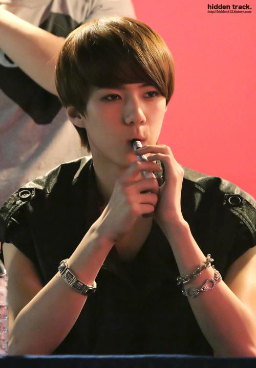 Welcome To 'dultnuna' World: EXO-K Maknae Sehun imnida..^^