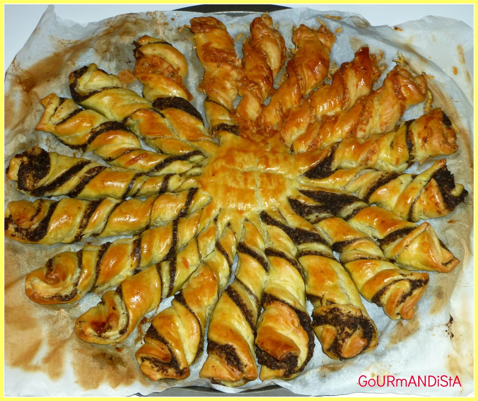 GoURmANDiStA Tarte soleil à la tapenade d'olives noires