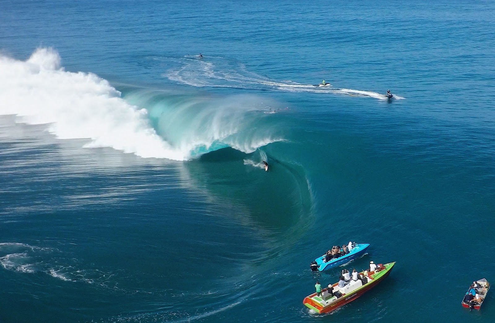 ¿La mayor leche de la historia en Teahupoo? Surf 30