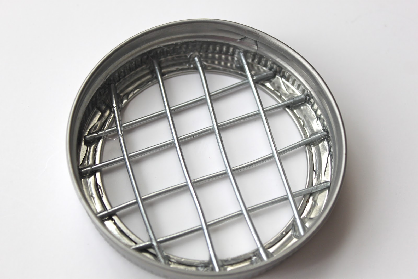 How to Make Mason Jar Frog LidsTUTORIAL Smashed Peas & Carrots