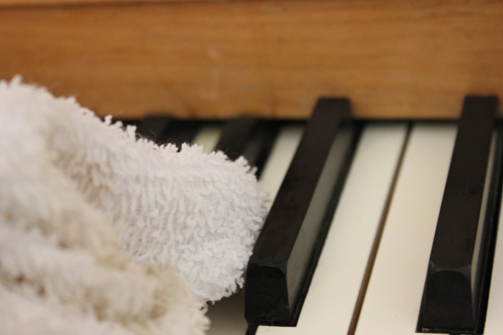 Sew Sweet & Fabulous How to Cleaning (polishing) those Piano Keys