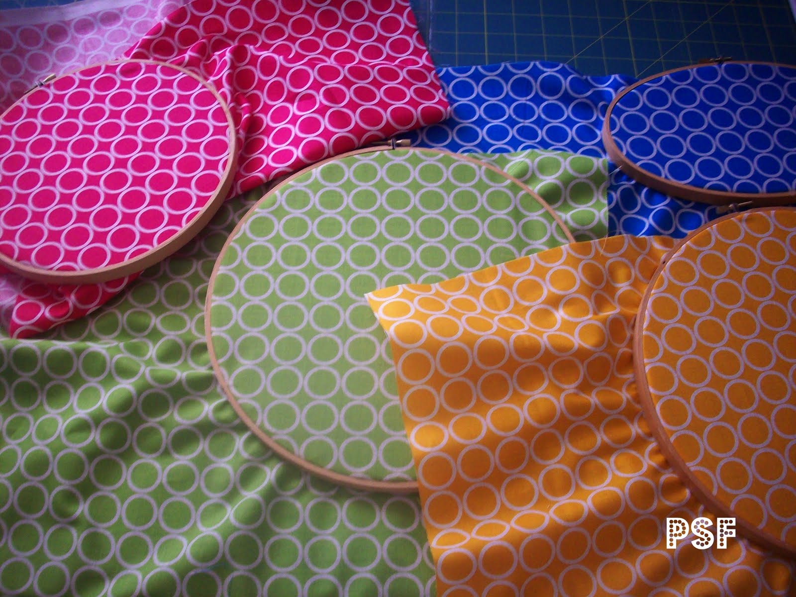 Poppyseed fabrics embroidery hoop decor tutorial Poppyseed fabrics embroidery hoop decor tutorial