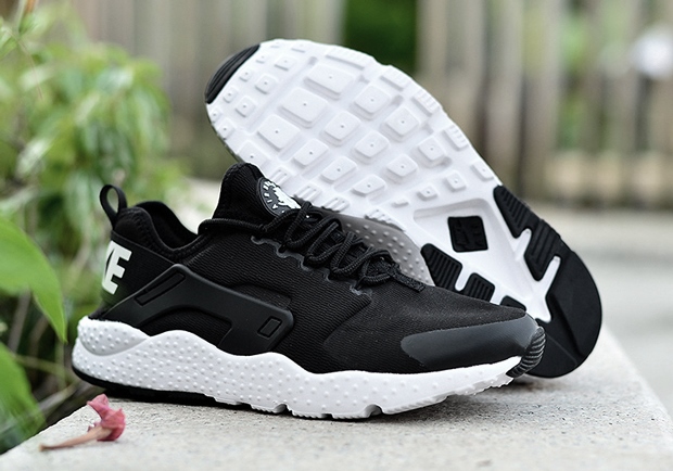 nike huarache ultra nere