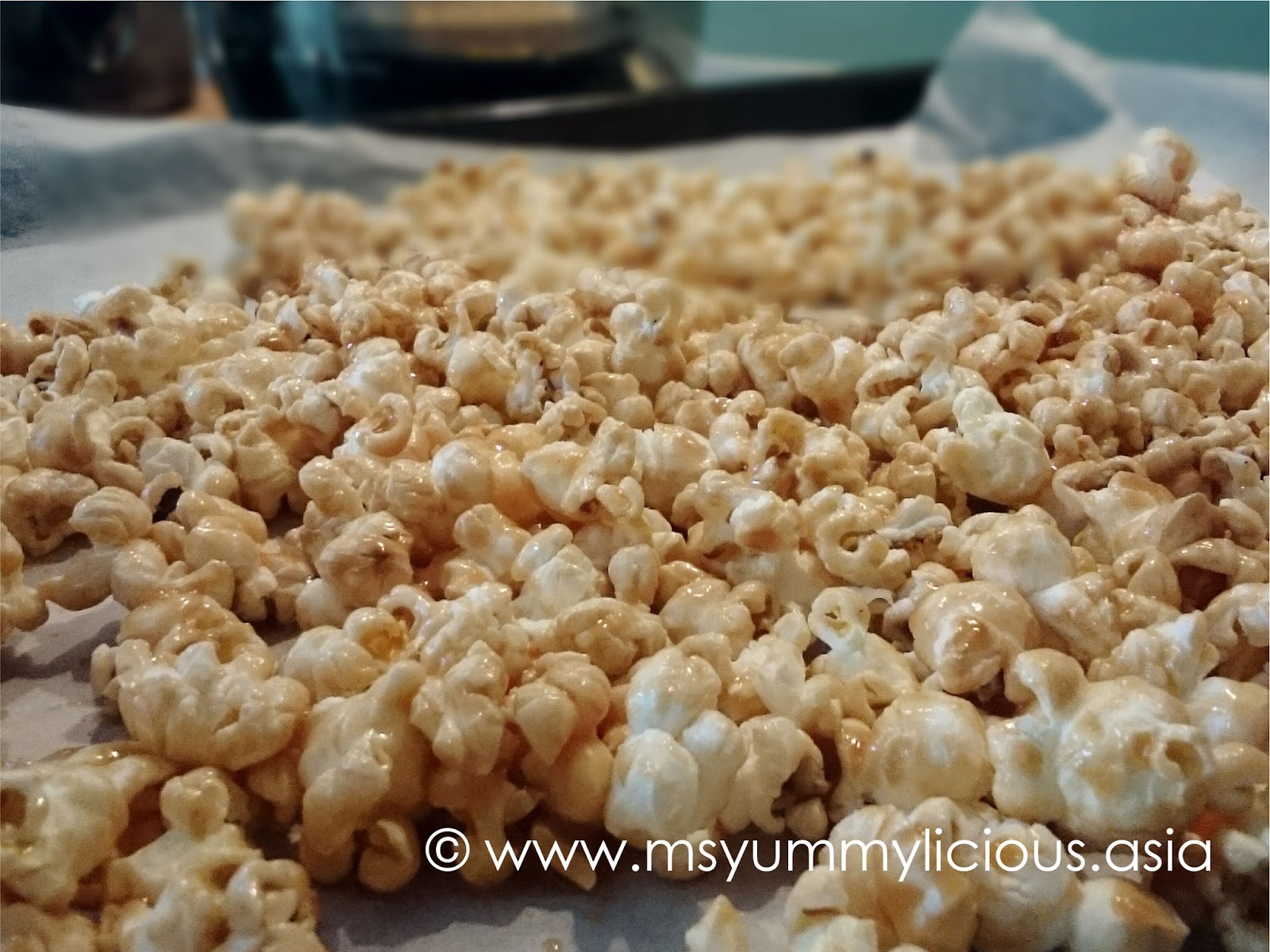 Crunchy Caramel Popcorn Yummylicious + Babylicious