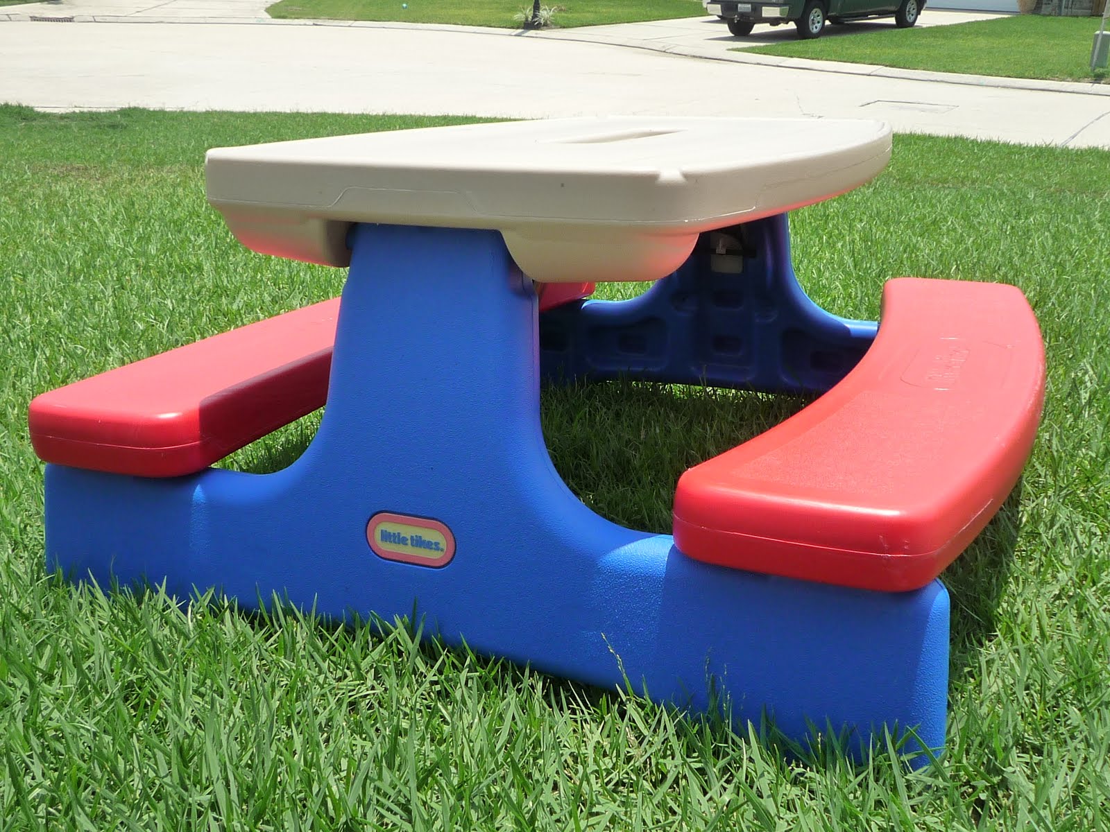 Warm & Fuzzy Boys Picnic Table Redo