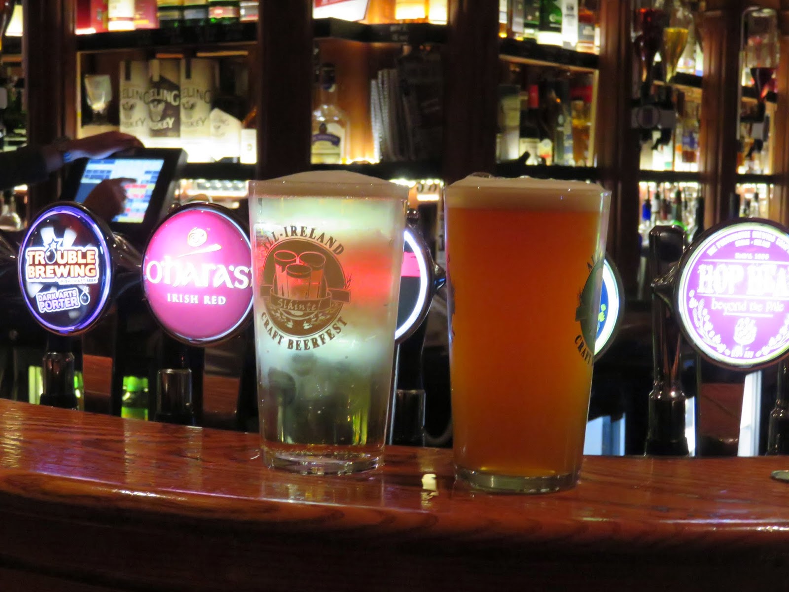 Dublin Pubs 57 The Headline Sidewalk Safari