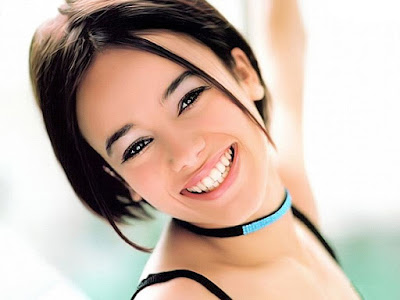 French Singer Alizee Jacotey Wallpapers