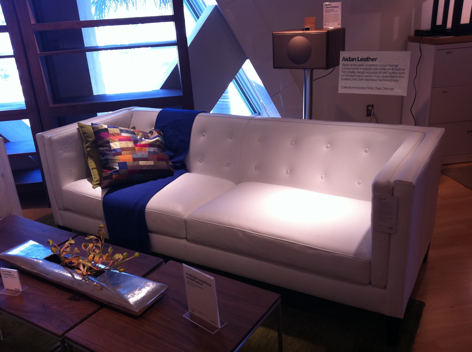 Suite Revival Sofa tour.