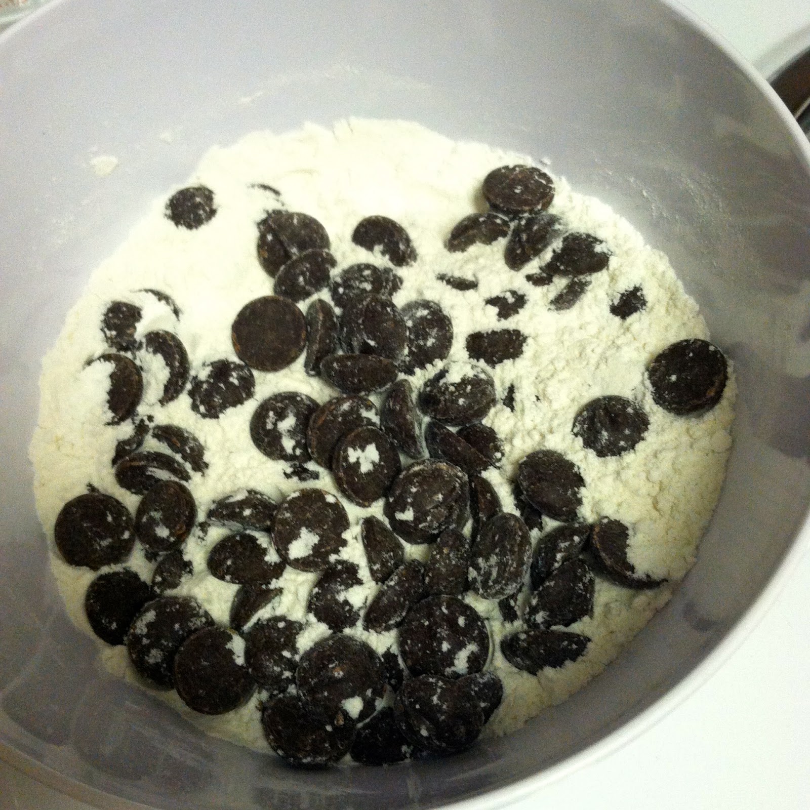 Claris's Cookbook [Greek] Cookie Dough Frozen Yogurt
