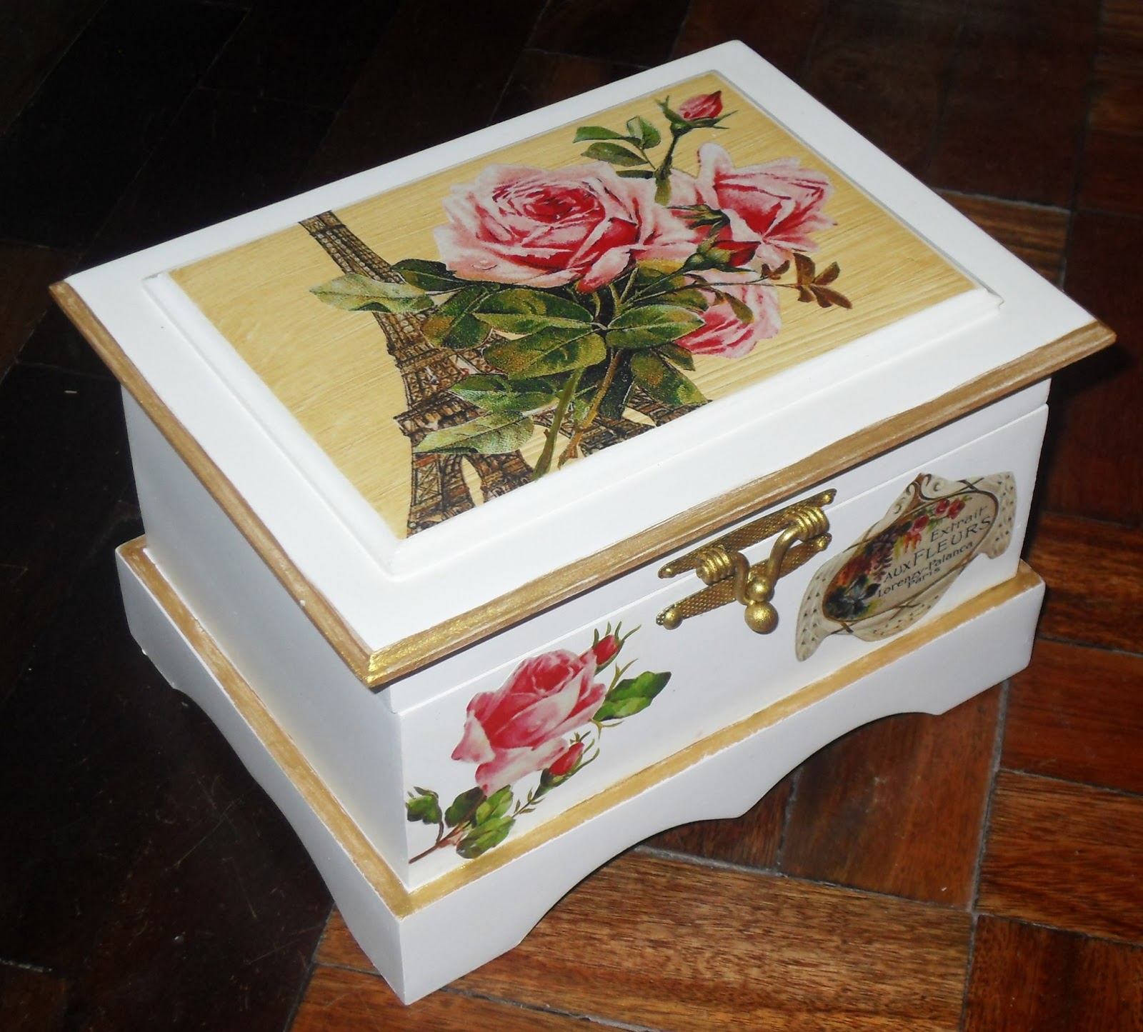 klaus e Cissa Arte em Madeira Decoupage e Transfer