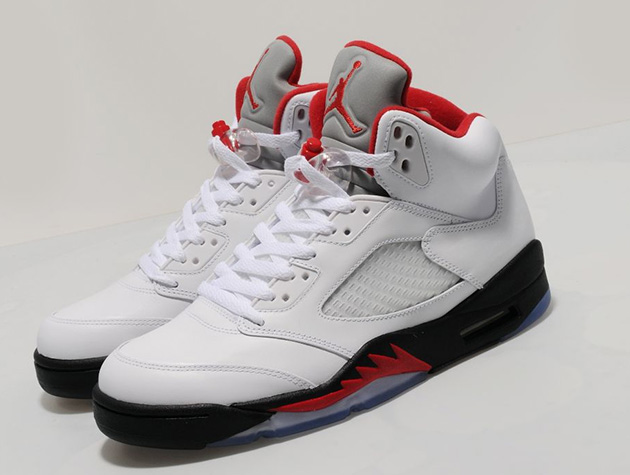 jeremy scott jordans